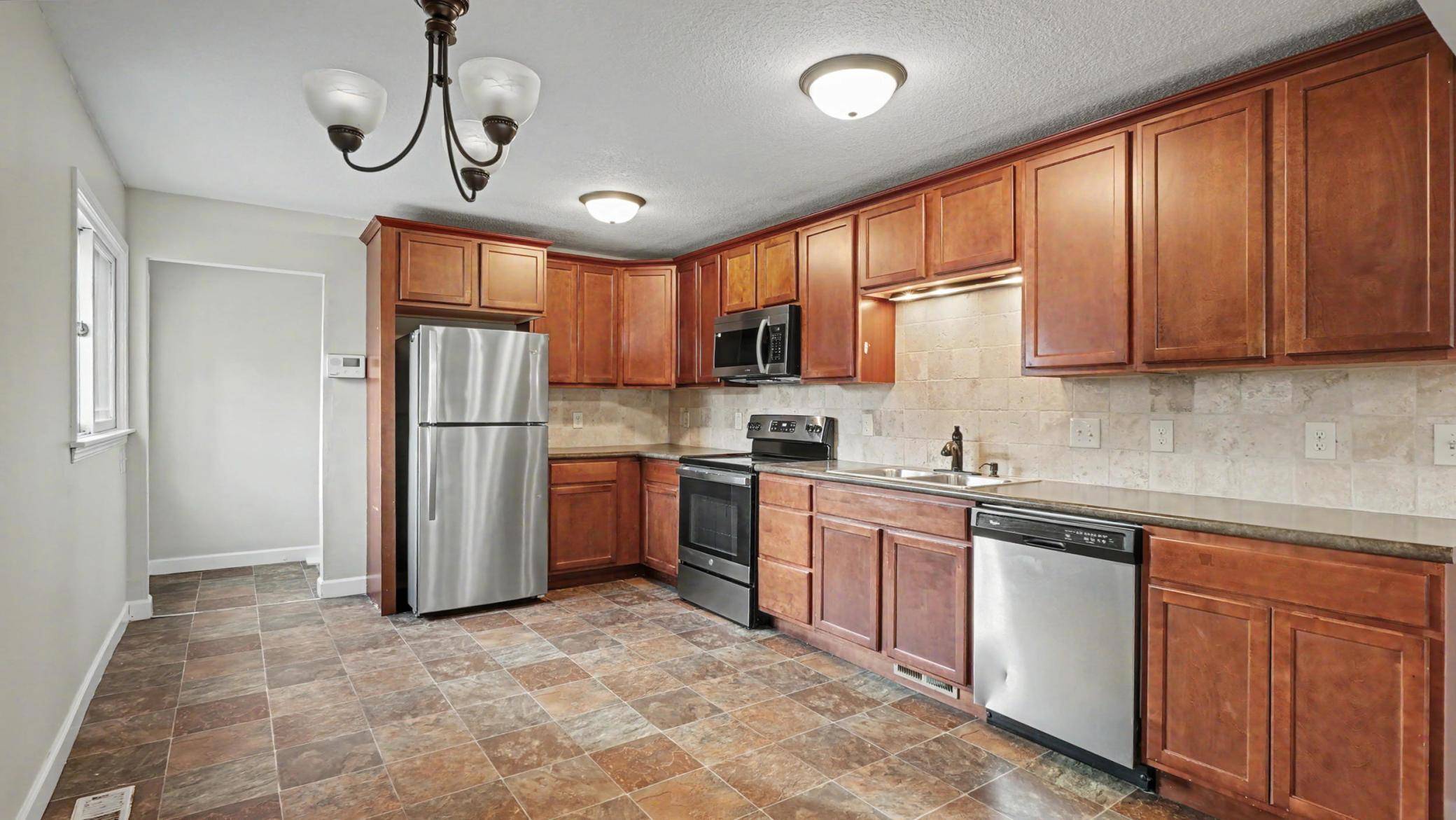 6516 16th AVE S, Richfield, MN 55423