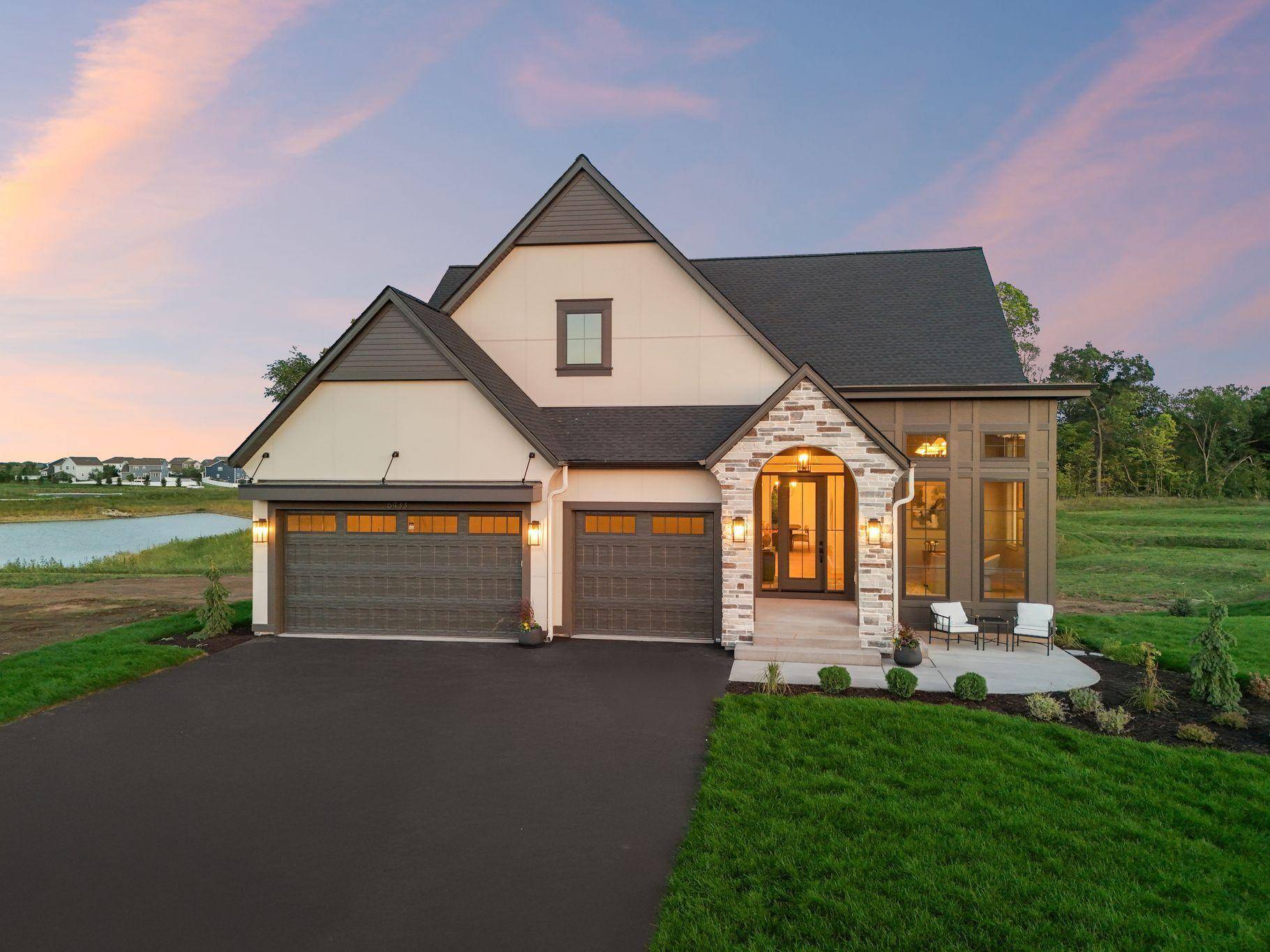 713 Ensconced WAY, Chaska, MN 55318