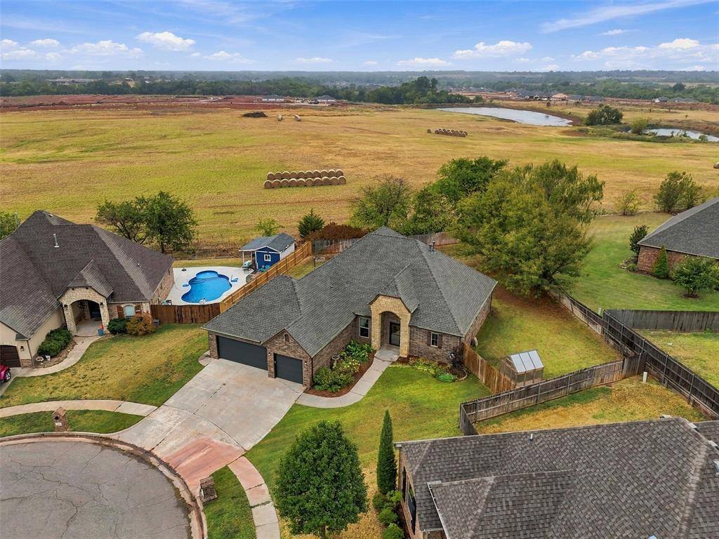 2800 SE 11th ST, Moore, OK 73160