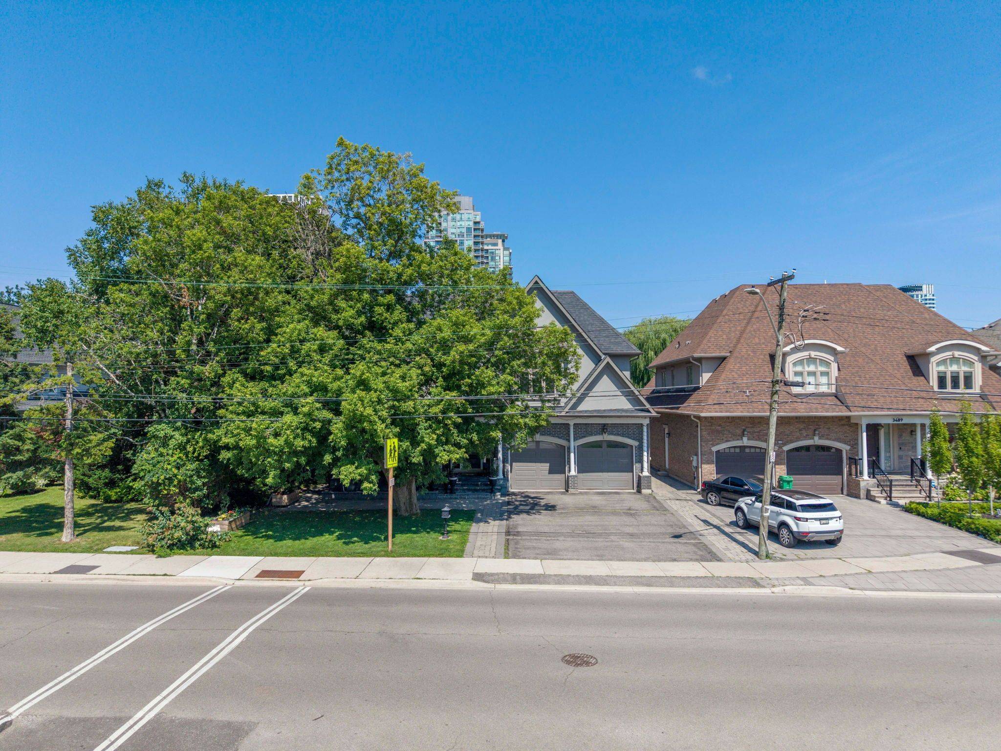 3495 Joan DR, Mississauga, ON L5B 1T7