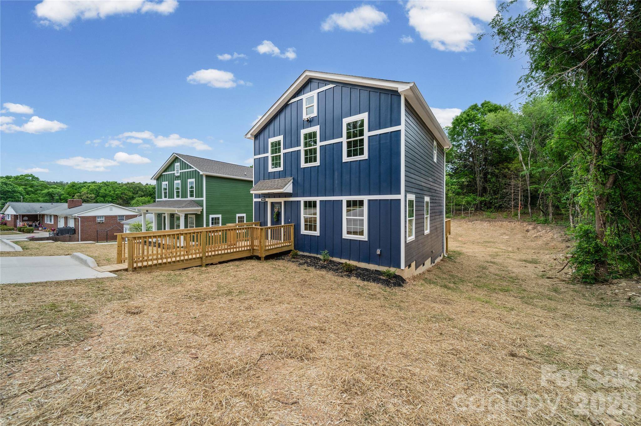 906 Dewey ST, Badin, NC 28009