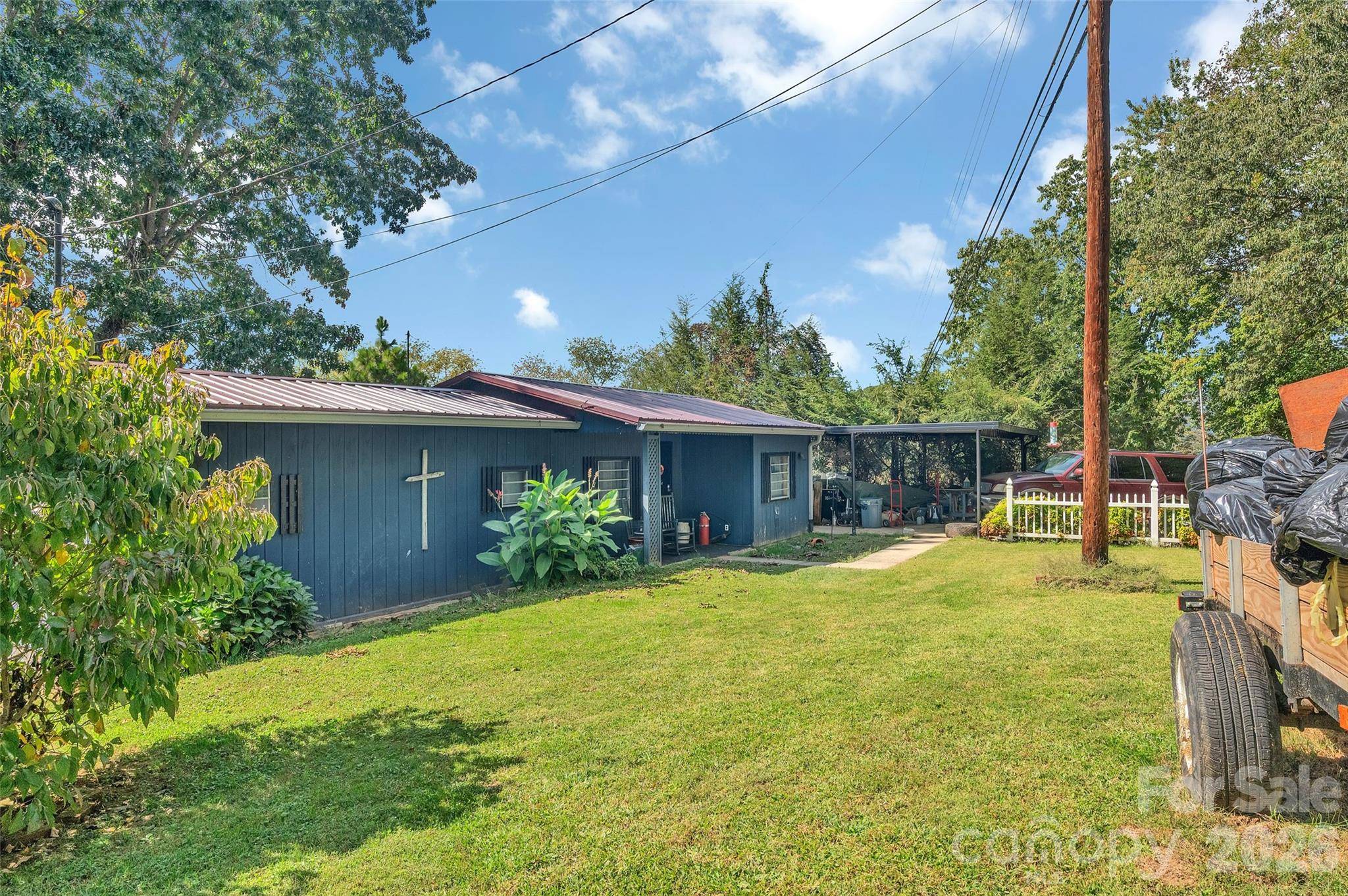 144 Skyline DR, Canton, NC 28716