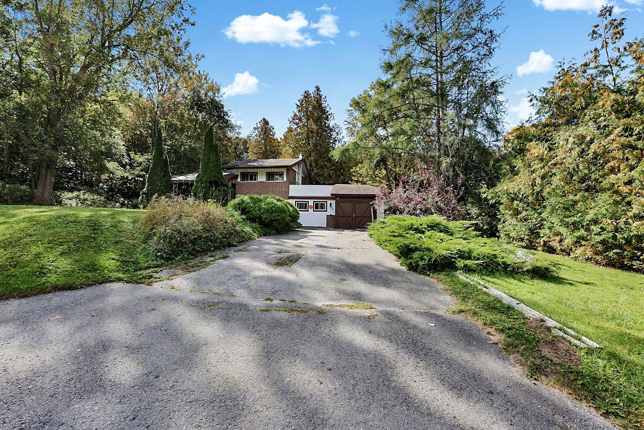 38 Pine ST, Tay, ON L0K 2C0