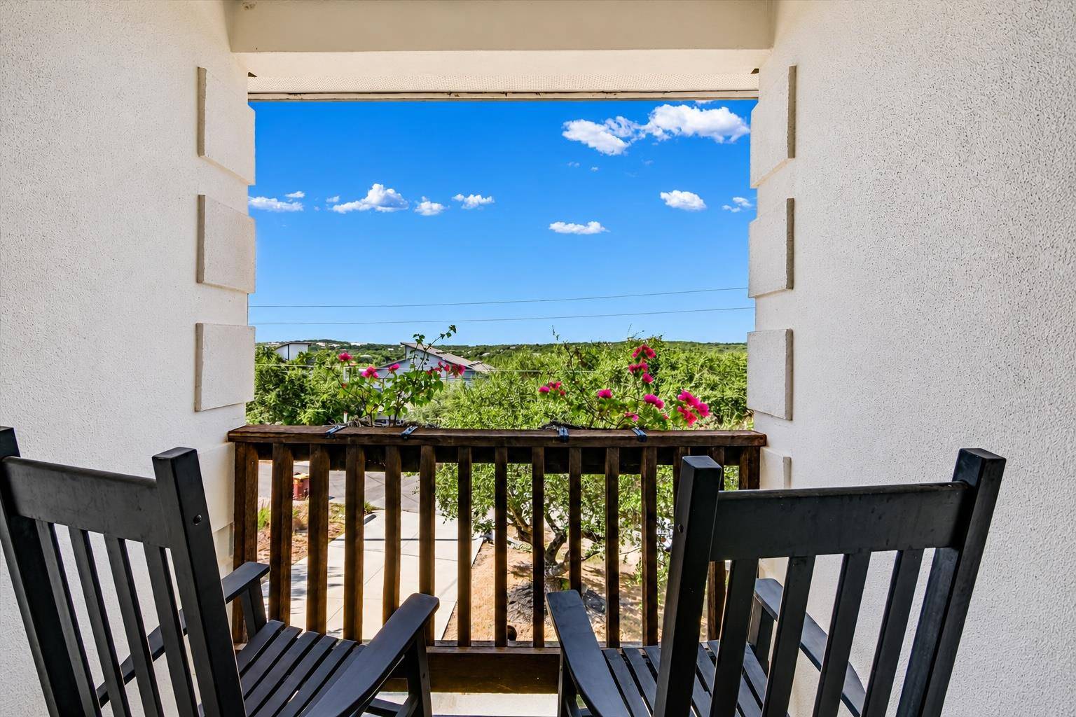 17504 Panorama DR, Dripping Springs, TX 78620