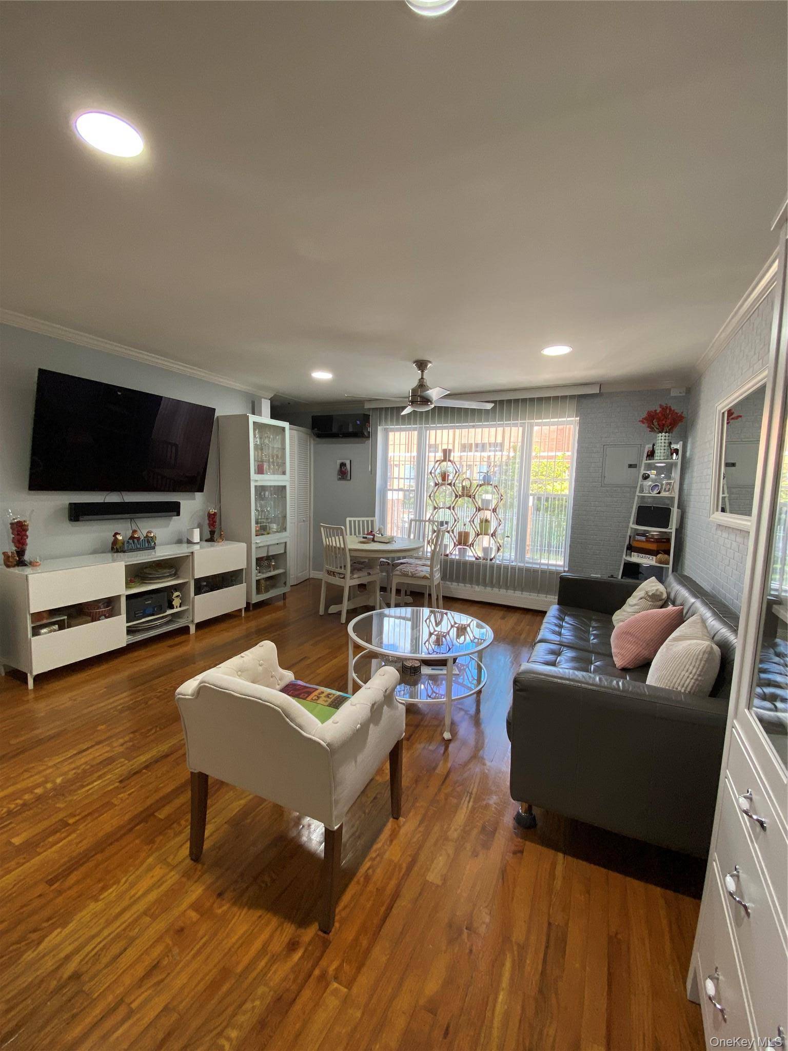 175 Beach 29th Street ST, Far Rockaway, NY 11691