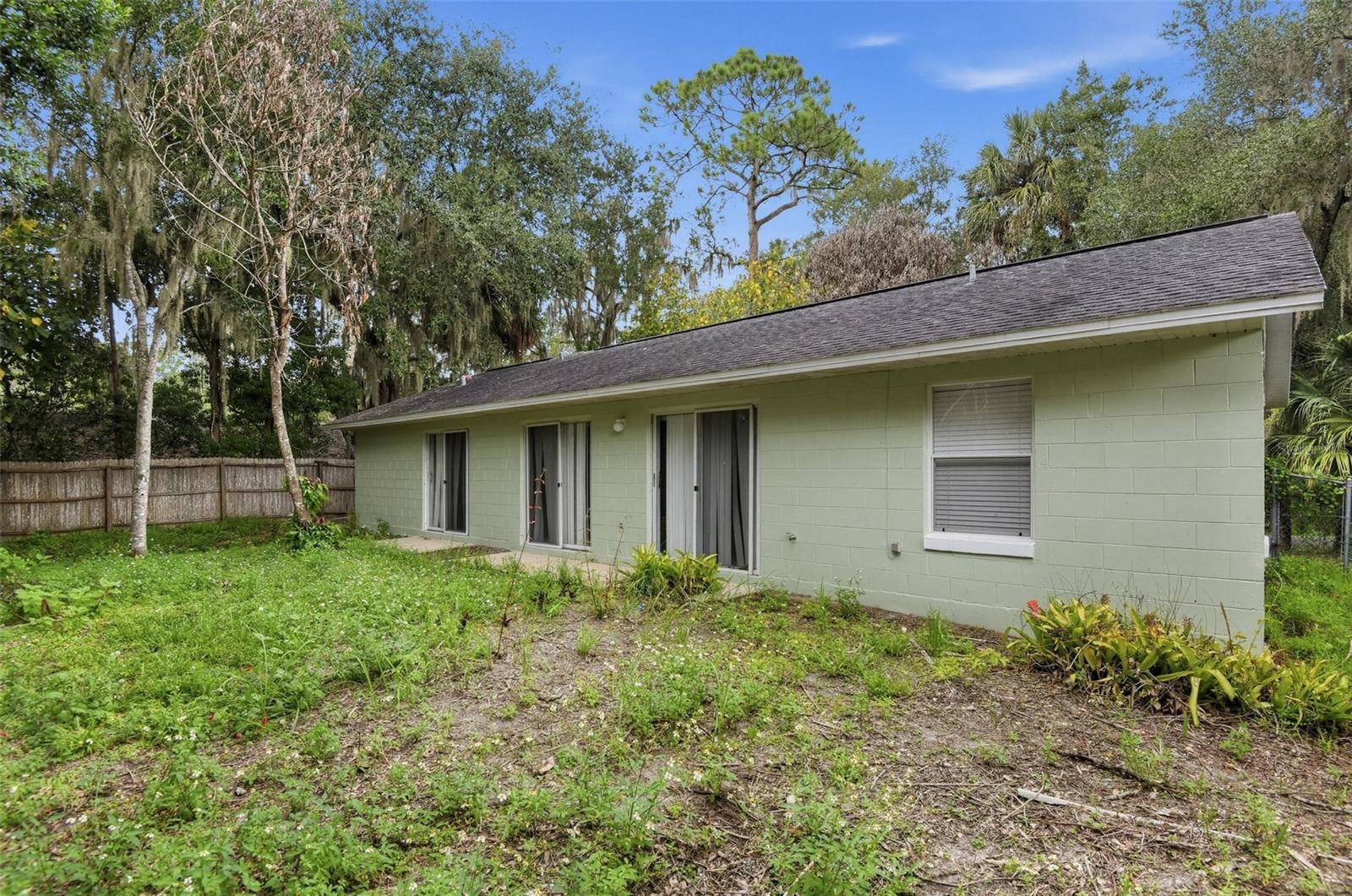 235 TOMS RD, Debary, FL 32713
