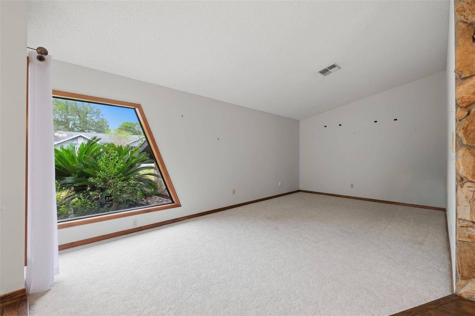11 SWEETBAY CT, Homosassa, FL 34446