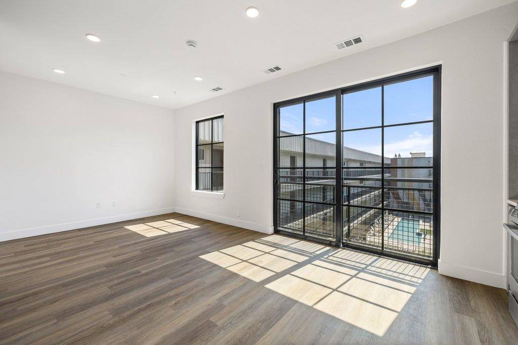 4315 S Congress Ave #224, Austin, TX 78745