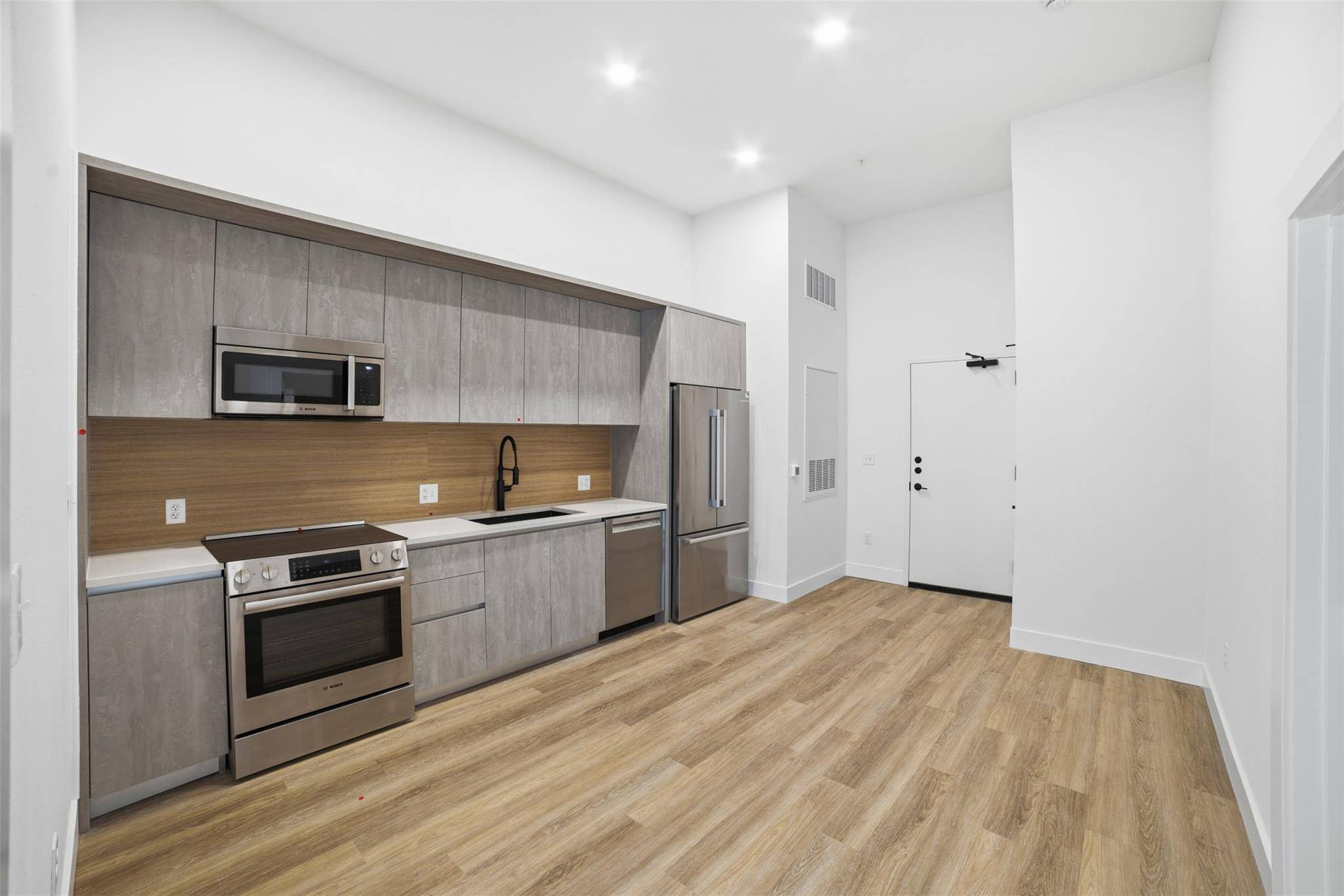 4315 S Congress Ave #104, Austin, TX 78745