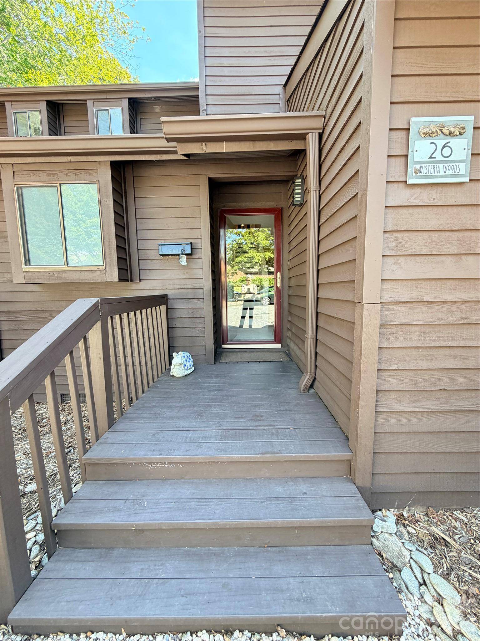 26 11th AVE NE, Hickory, NC 28601