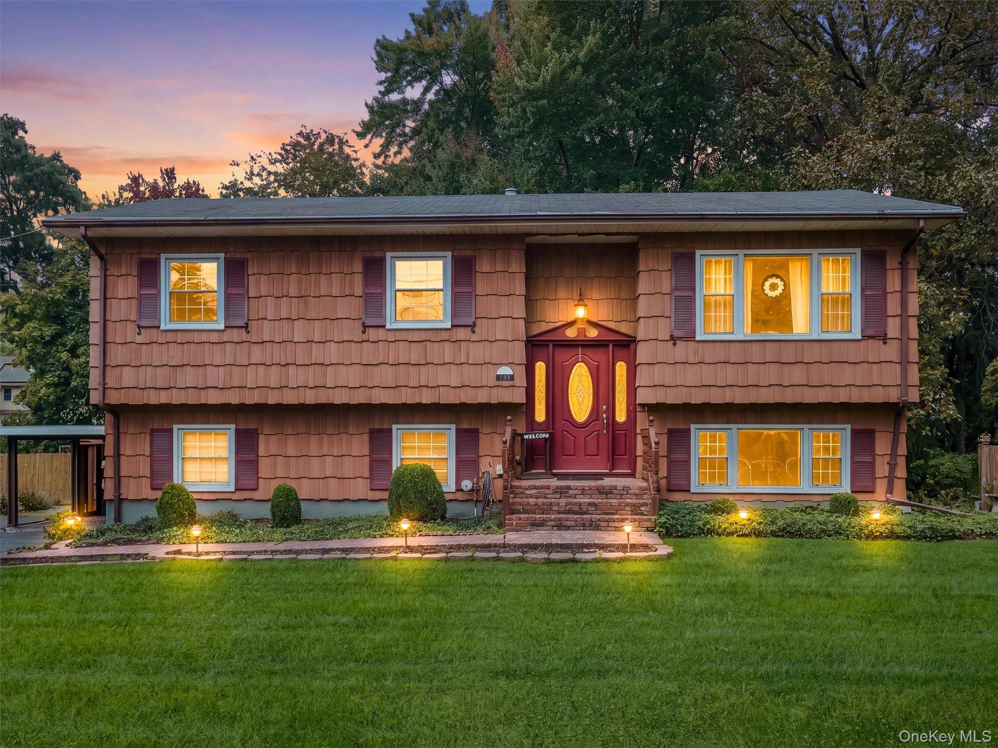 131 Sleepy Hollow LN, Congers, NY 10920