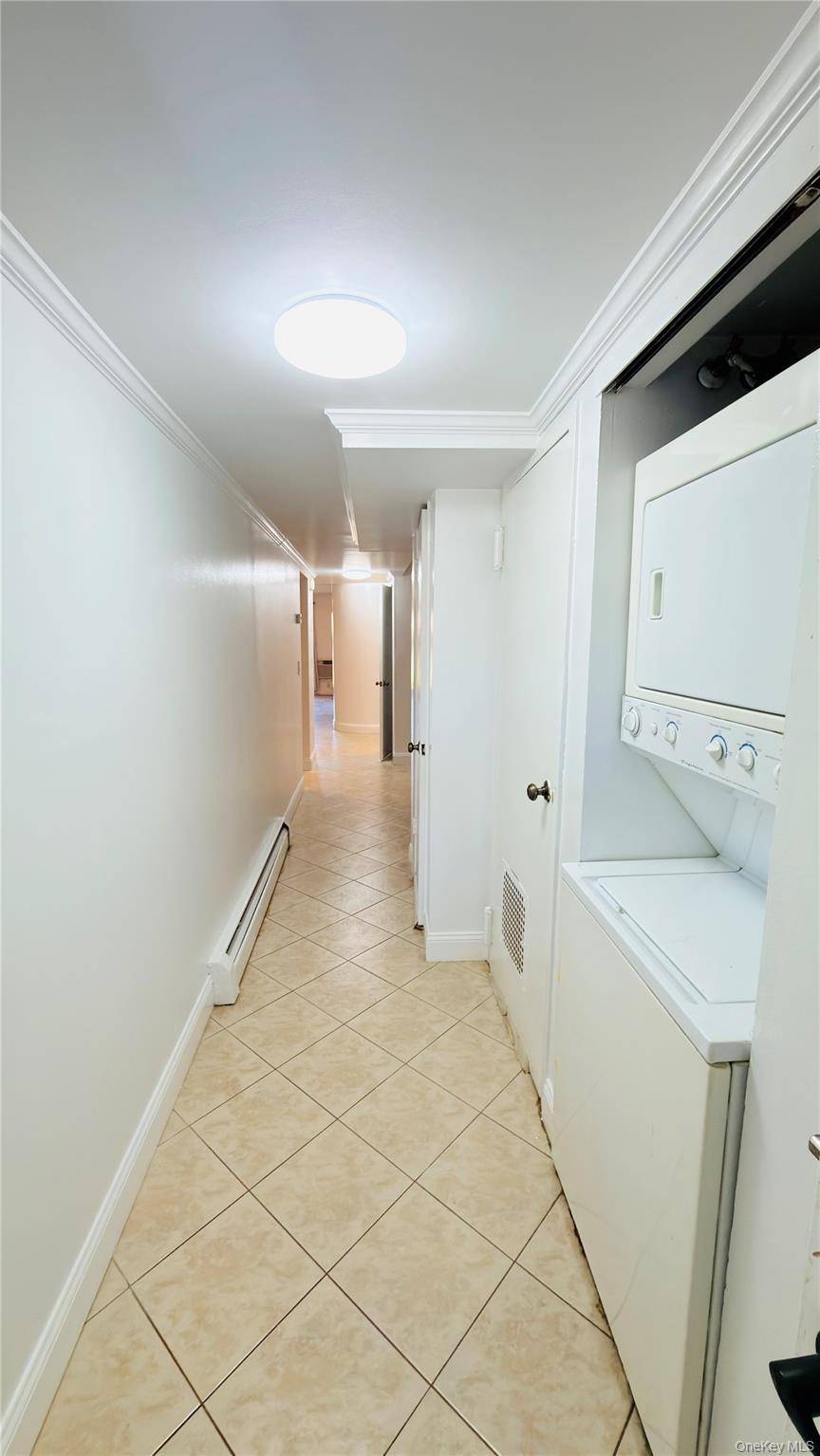 12135 5th AVE #3, College Point, NY 11356