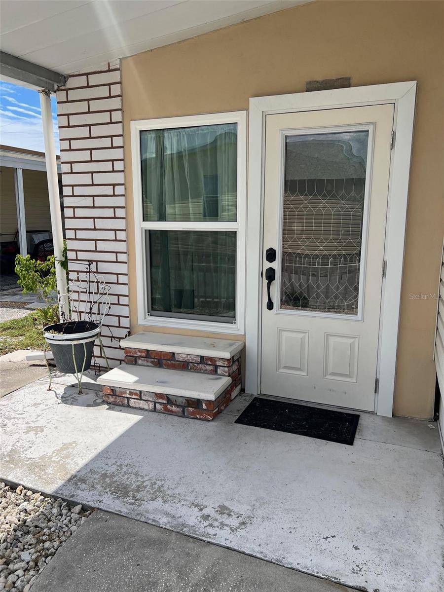 6580 SEMINOLE BLVD #204, Seminole, FL 33772