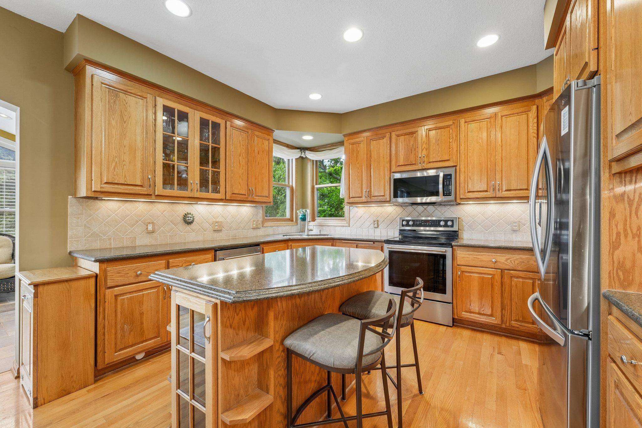 6219 Orchid LN N, Maple Grove, MN 55311