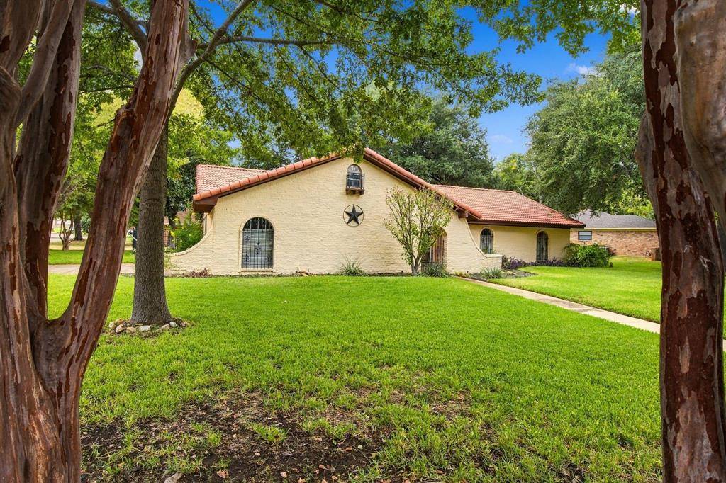 2201 Scarlet Lane, Grand Prairie, TX 75050
