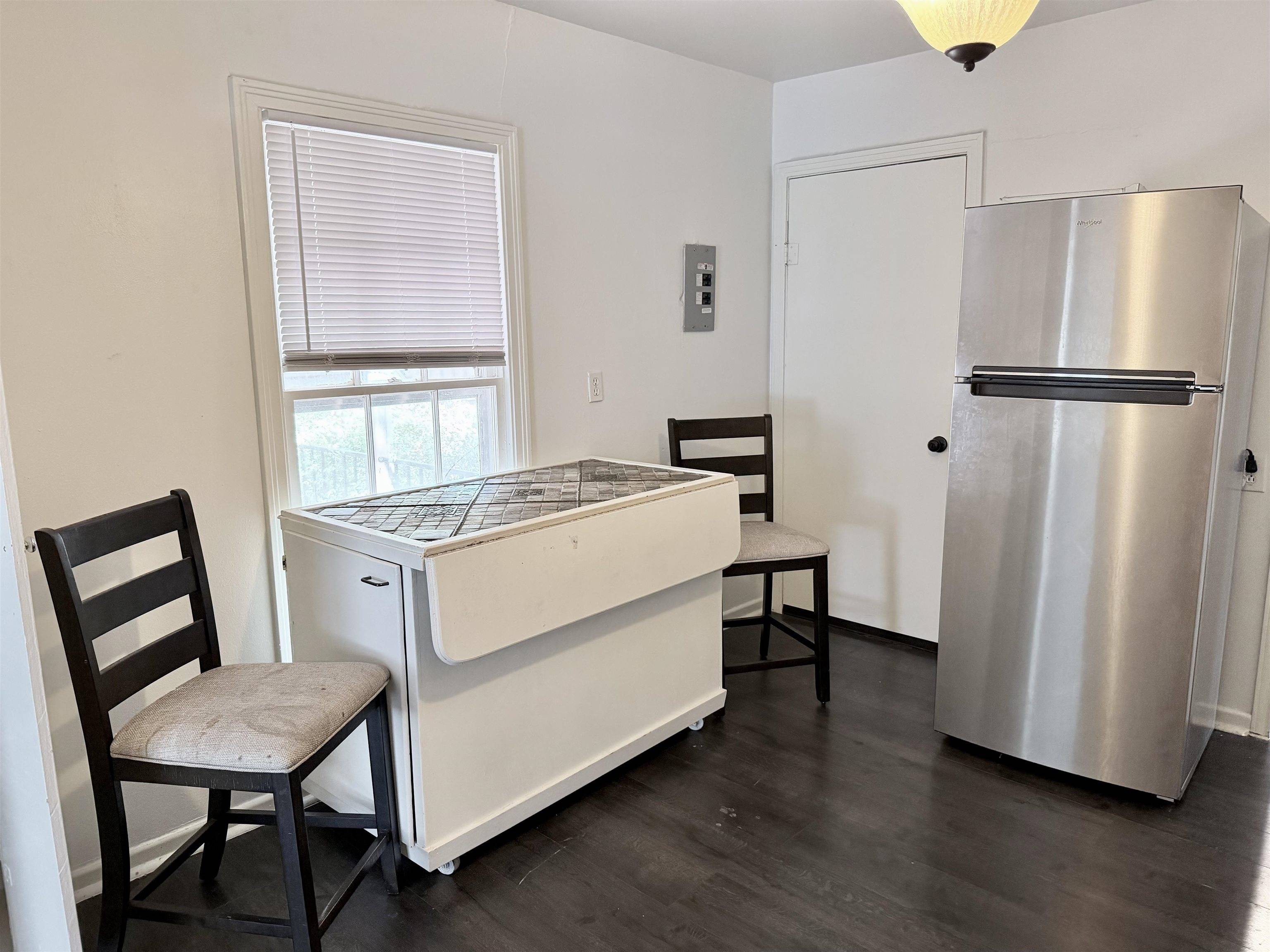 501 S Pierce ST, Burnet, TX 78611