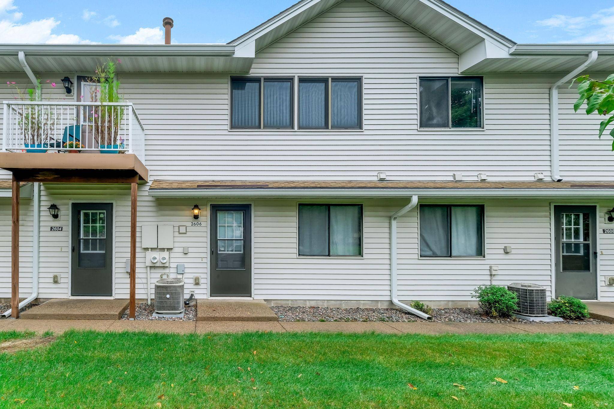 2606 Brookdale LN, Brooklyn Park, MN 55444
