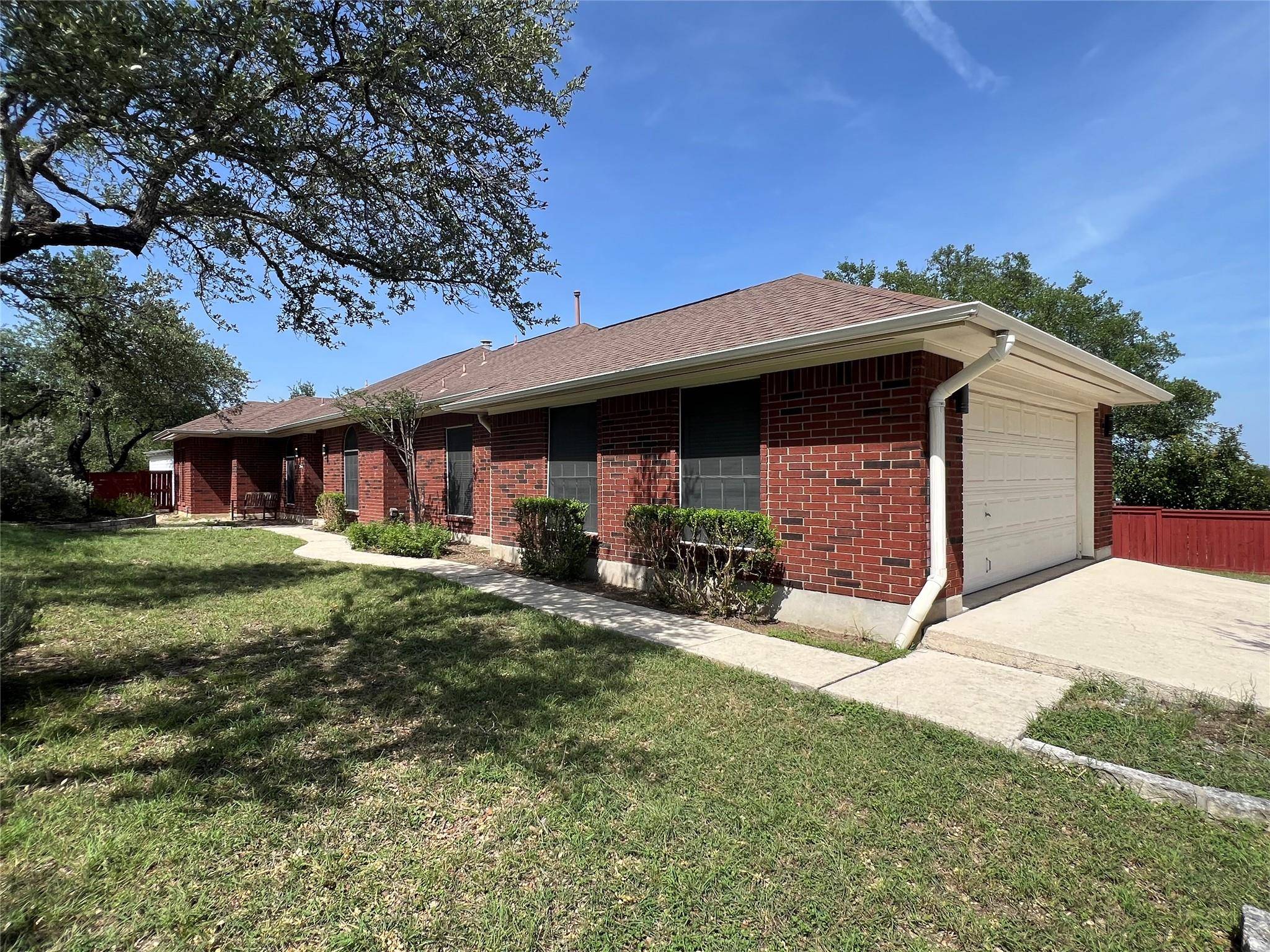 10400 West Cave LOOP, Dripping Springs, TX 78620