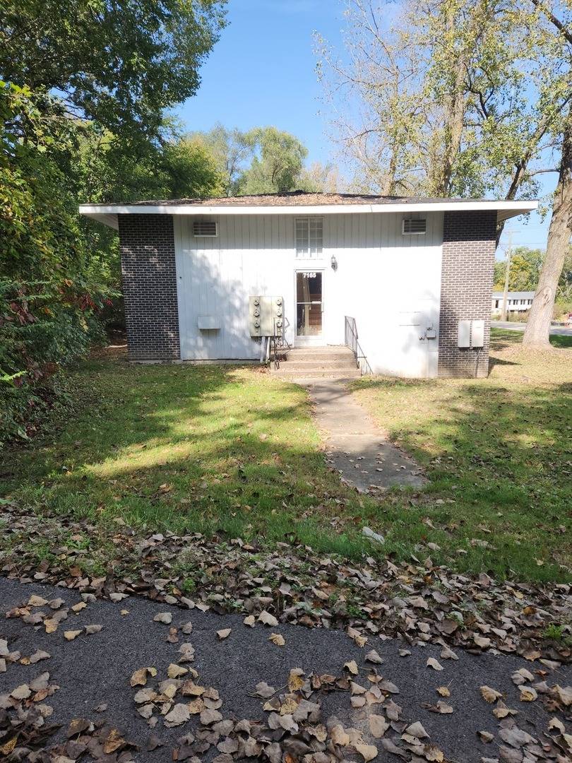7165 Barnard Mill RD, Wonder Lake, IL 60097