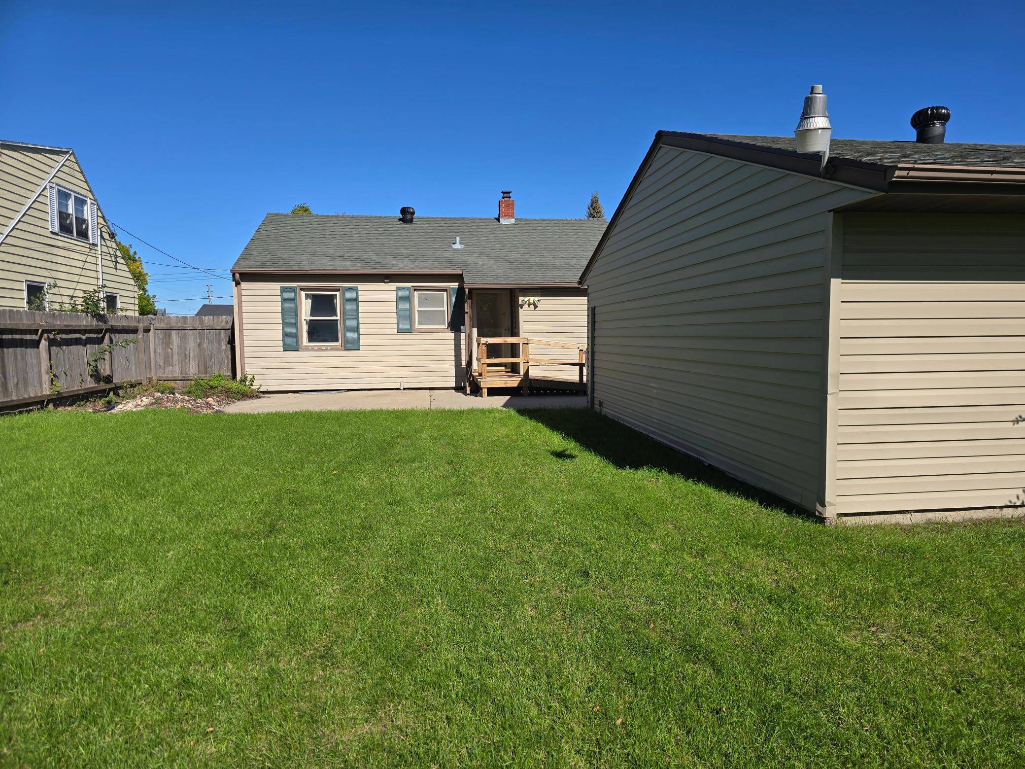 1706 2nd AVE S, Fargo, ND 58103