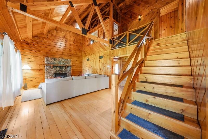 912 Potters Rd, Stillwater Twp., NJ 07860