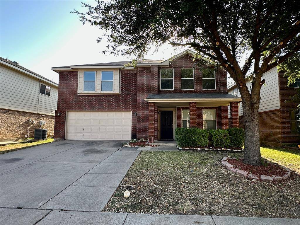 8520 Hawkview Drive, Fort Worth, TX 76179