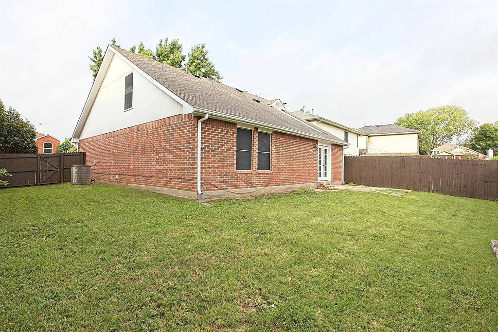 1379 Honeysuckle Lane, Lewisville, TX 75077