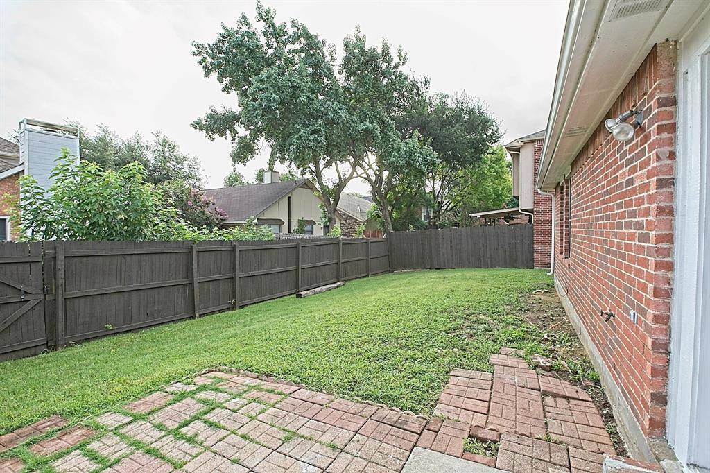 1379 Honeysuckle Lane, Lewisville, TX 75077
