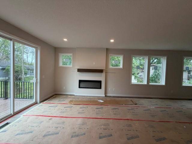 4819 Baker Reserve LN, Maple Plain, MN 55359