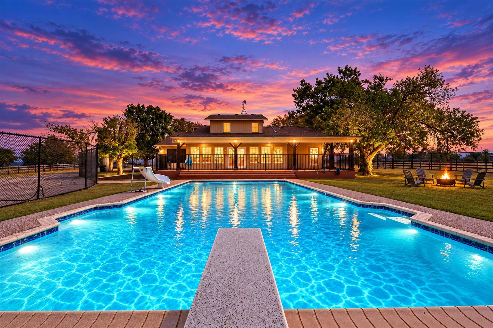 2750 County Road 100, Hutto, TX 78634