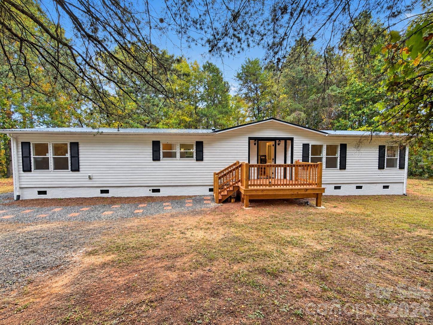 127 Pinnacle Heights DR, Nebo, NC 28761
