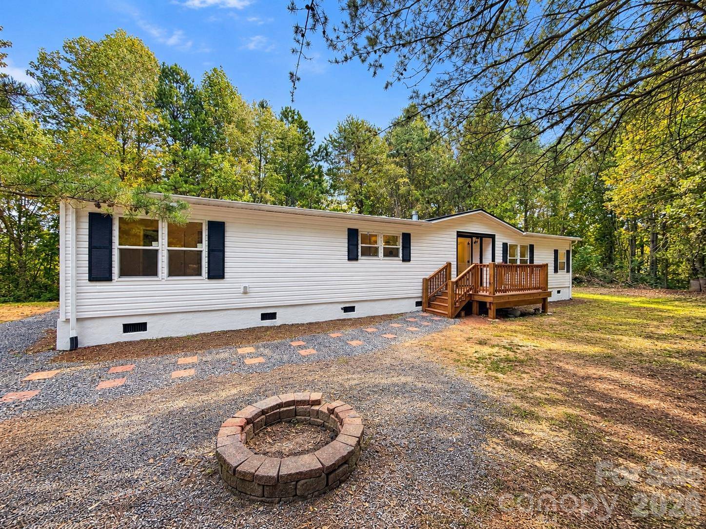 127 Pinnacle Heights DR, Nebo, NC 28761