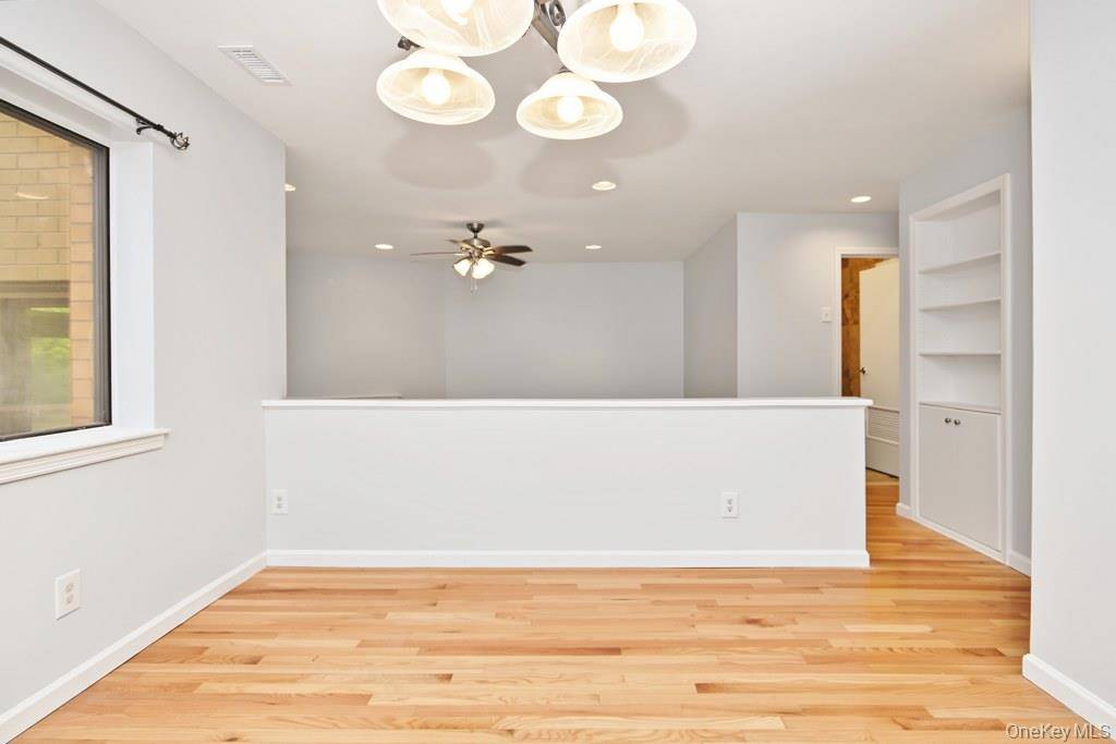 369 N Greeley AVE, Chappaqua, NY 10514