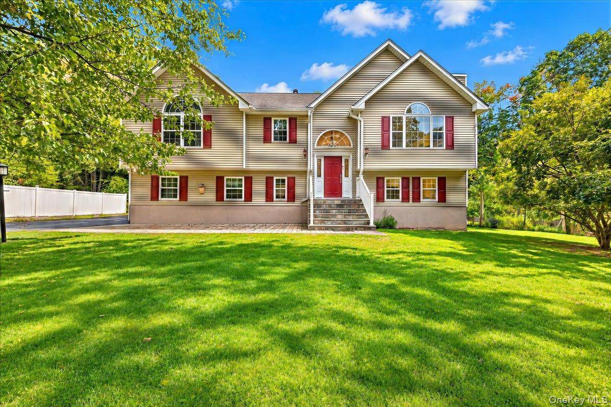 36 Troxell TRL, Carmel, NY 10512