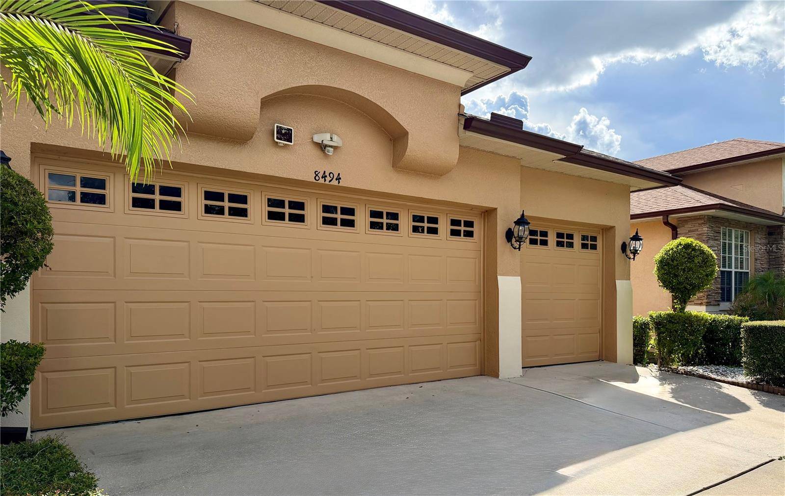 8494 LAKE WAVERLY LN, Orlando, FL 32829