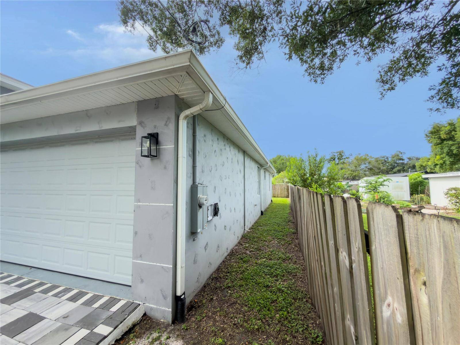 3920 W CRENSHAW ST, Tampa, FL 33614