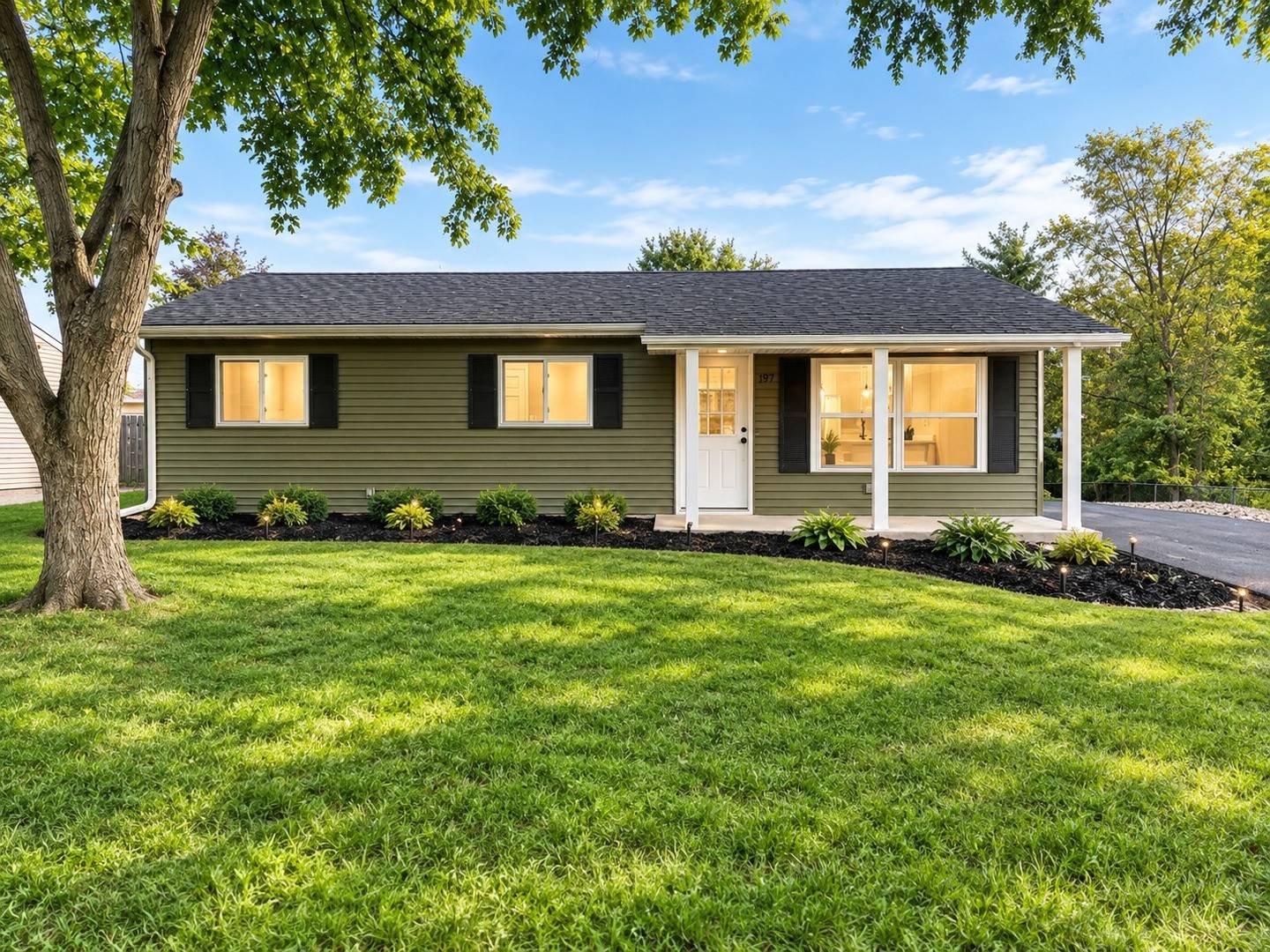 197 Hadleigh RD, Bolingbrook, IL 60440