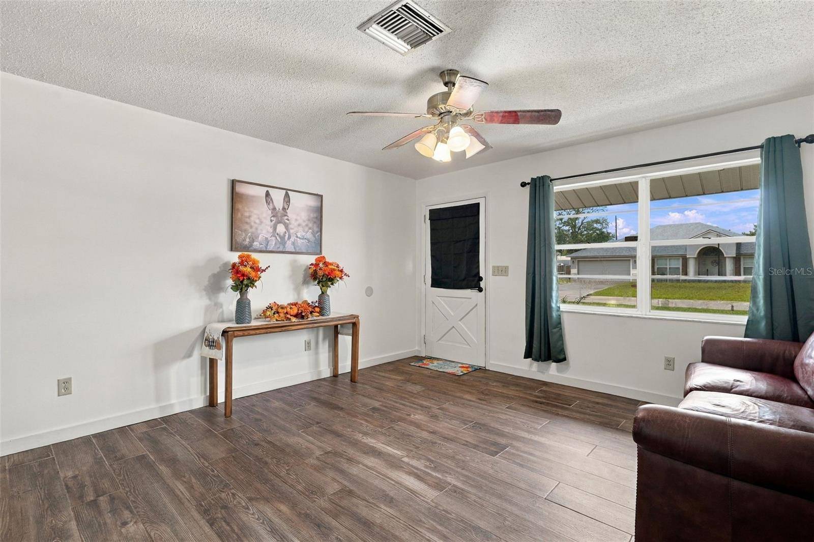 1085 EAGLES NEST AVE, Deltona, FL 32725