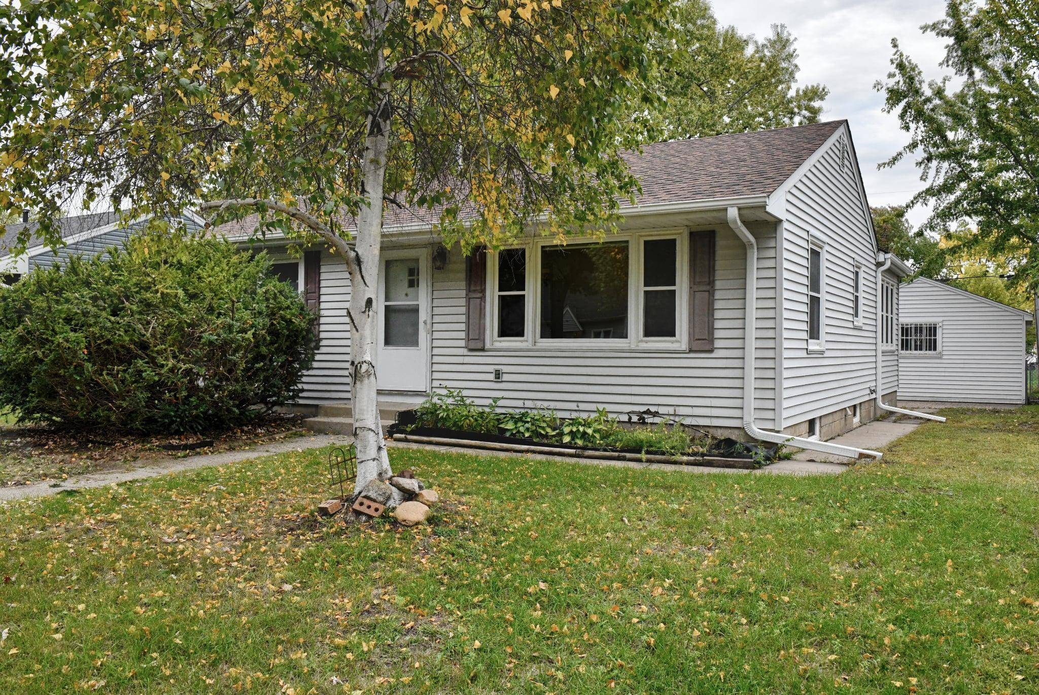 4906 Thomas AVE N, Minneapolis, MN 55430