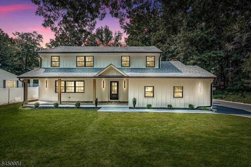 300 E Chestnut Ave, Metuchen Boro, NJ 08840