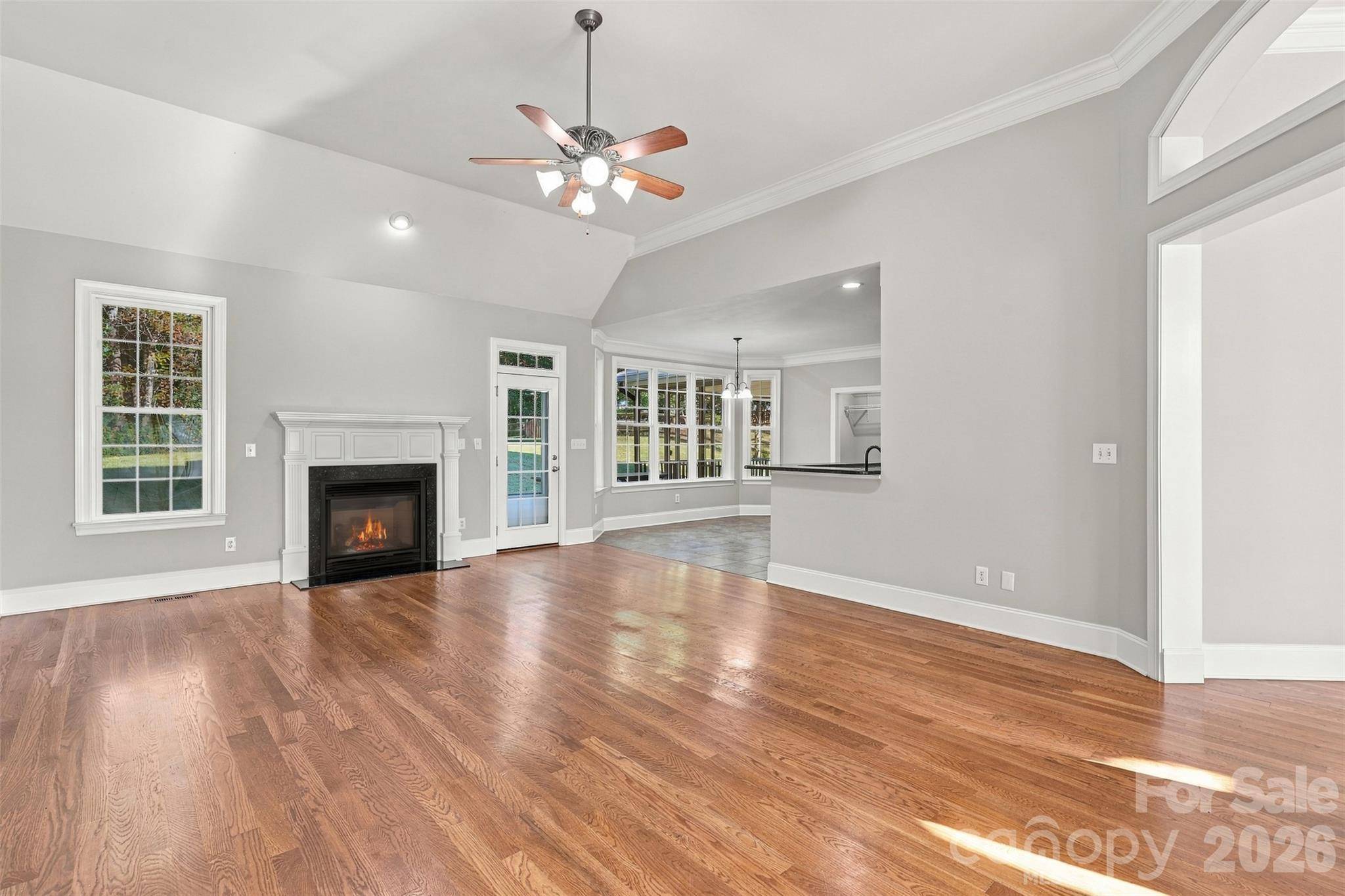 172 Honeysuckle Creek LOOP, Mooresville, NC 28117