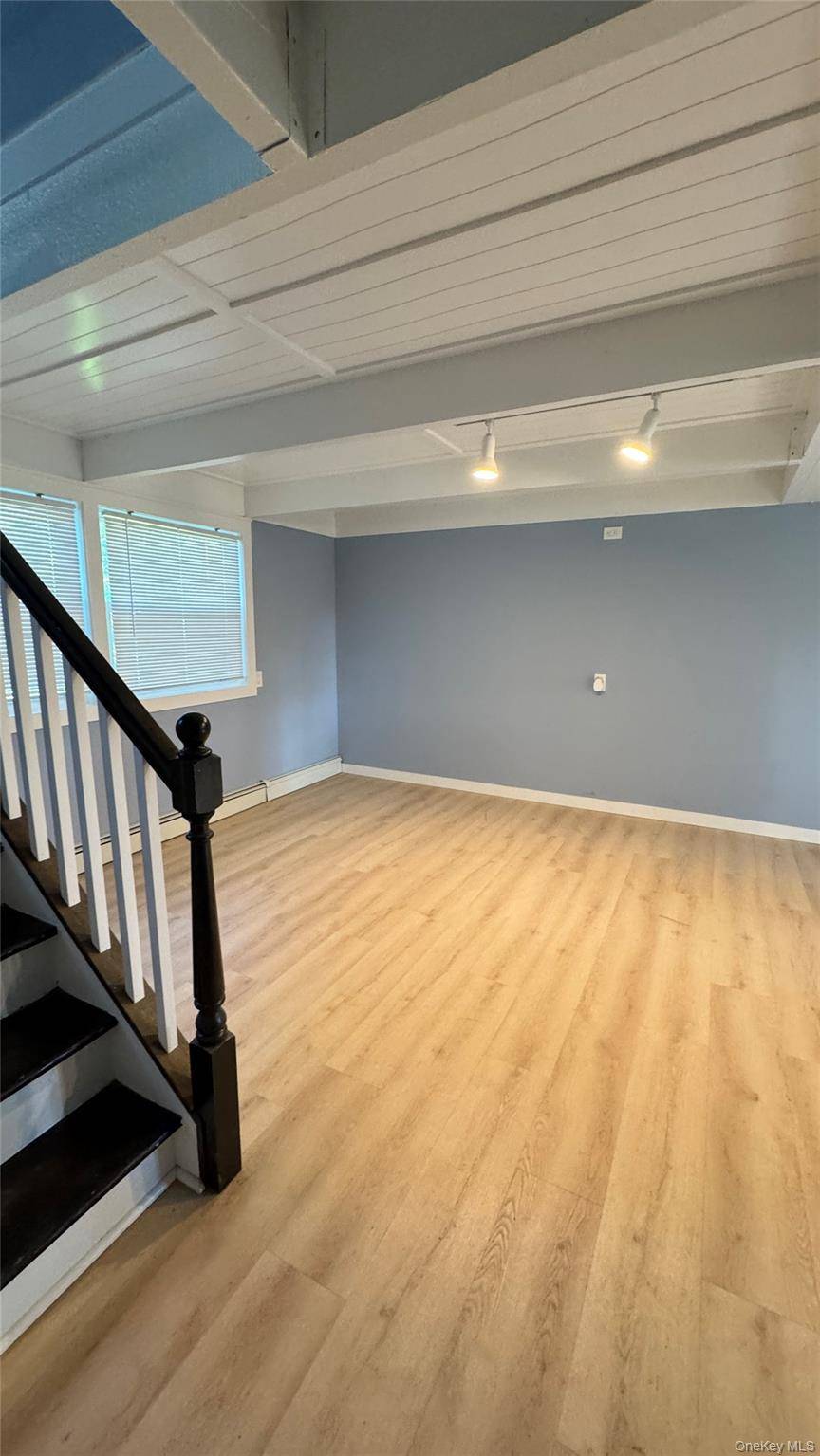 81 University Heights DR, Stony Brook, NY 11790