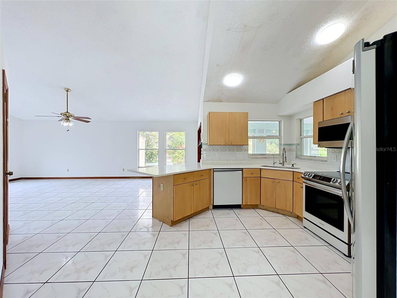 3785 PEACE PIPE DR, Orlando, FL 32829
