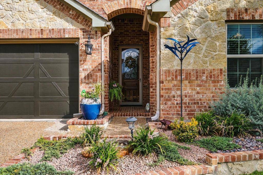 1629 Falconet Court, Carrollton, TX 75010