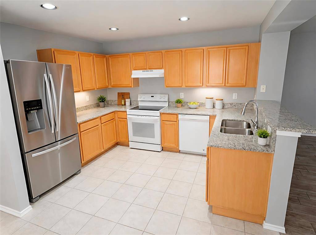 1336 Falcon Trail, Cedar Hill, TX 75104