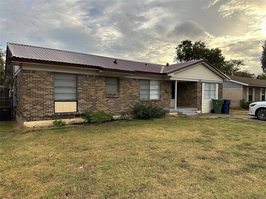 4014 W Walnut Street, Garland, TX 75042