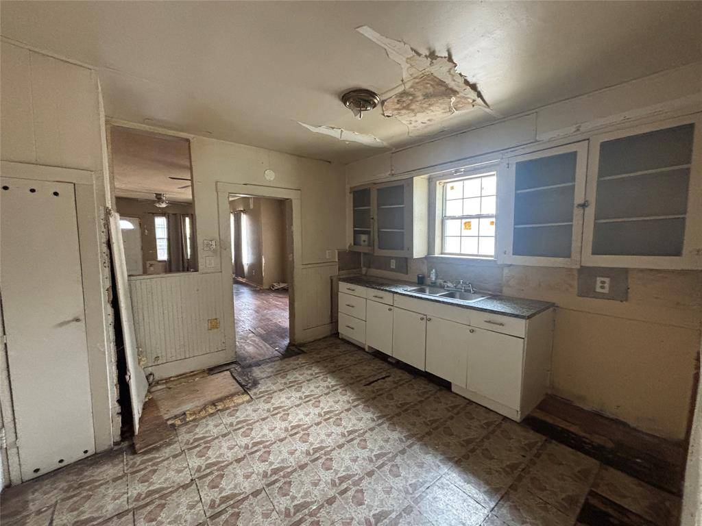3602 Dunbar Street, Dallas, TX 75215