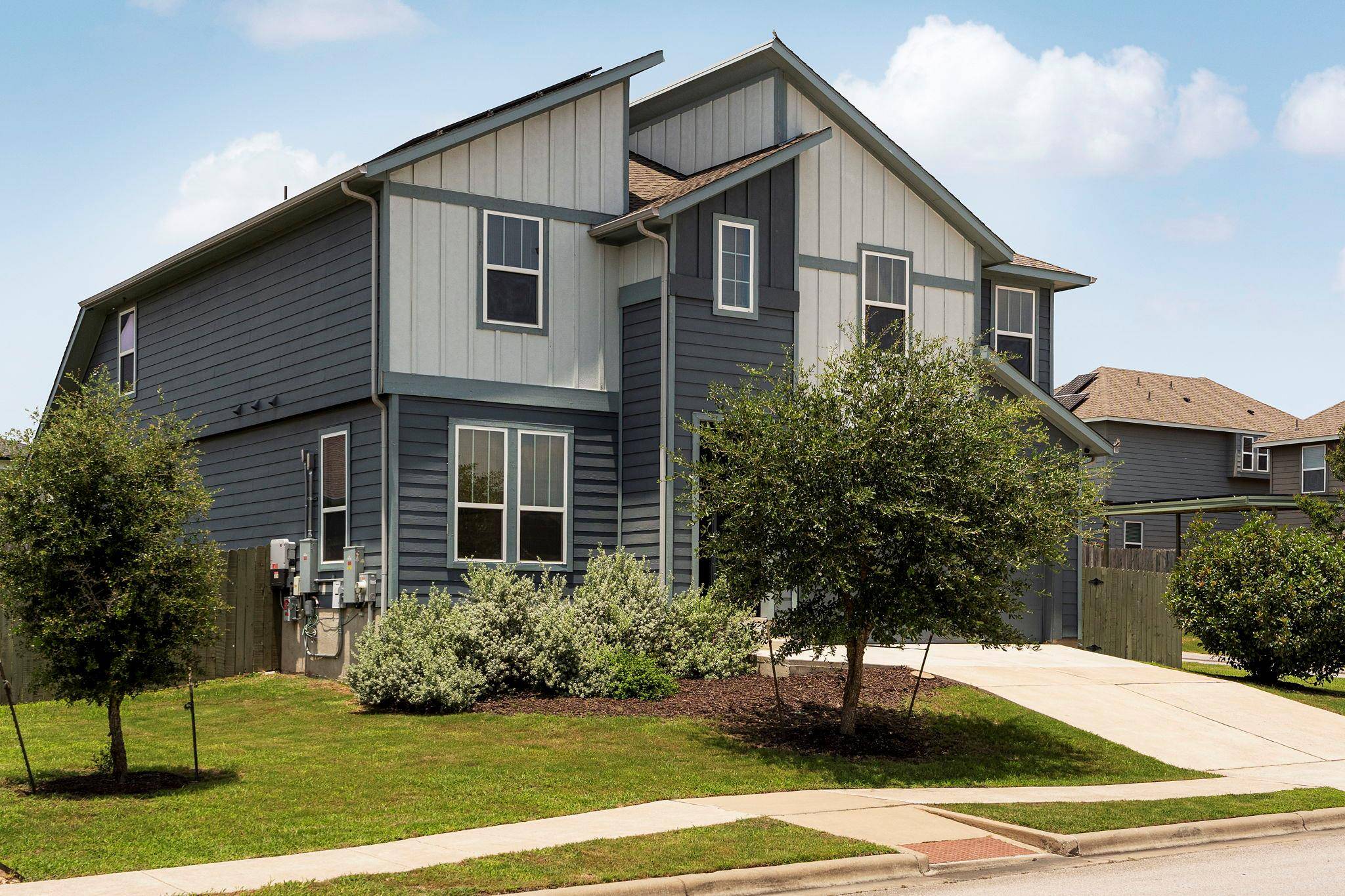 16601 SUMPTUOUS DR, Manor, TX 78653