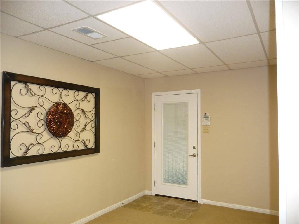 13740 N Highway 183 HWY #Q-4, Austin, TX 78750