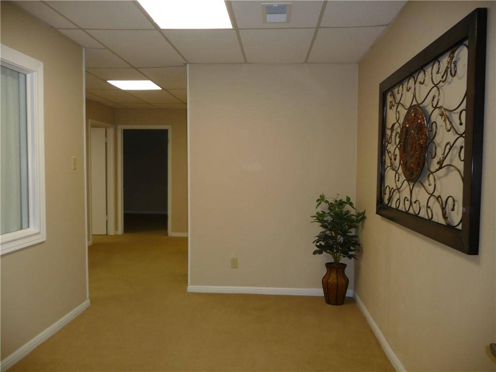 13740 N Highway 183 HWY #Q-4, Austin, TX 78750